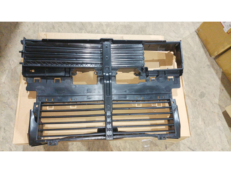 Жалюзі радіатора (під круїз) Ford Mondeo 2014-2019, Fusion USA 2012-2017 Китай DS7Z8475B