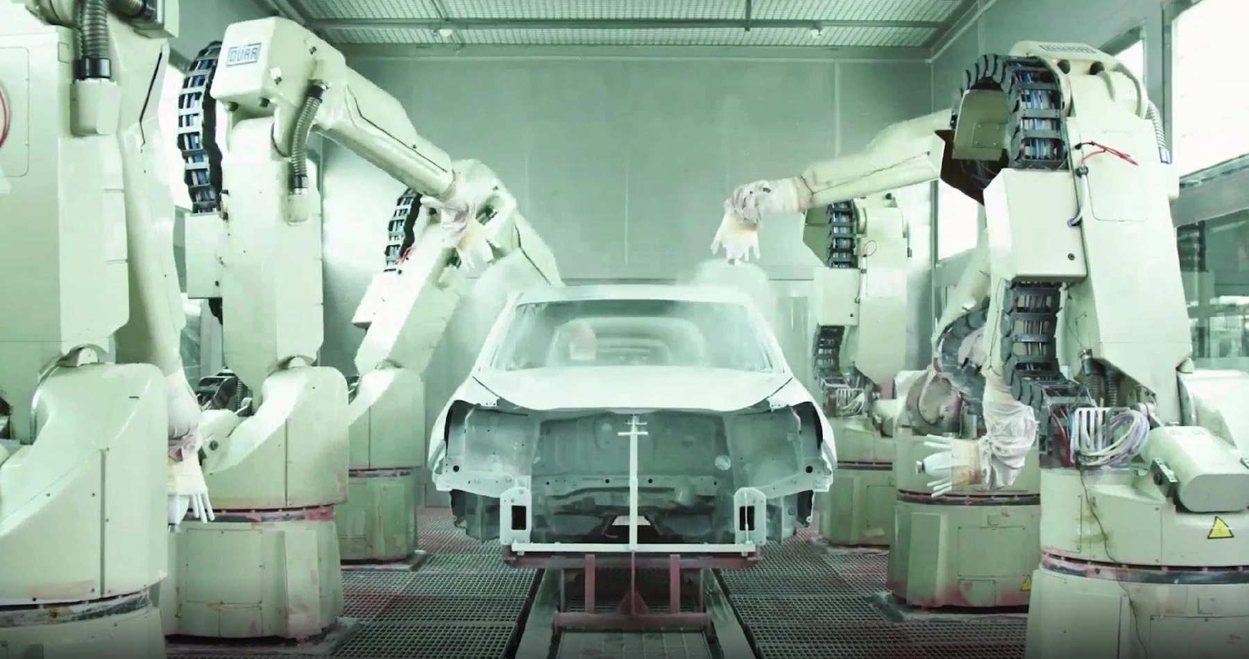 Схема: чому кузовні деталі не продаються вже пофарбованими з заводу